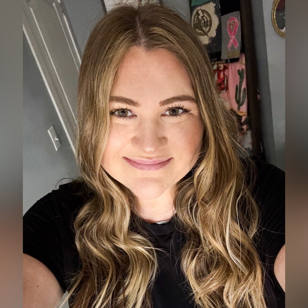 Meet your Posher, Raegan